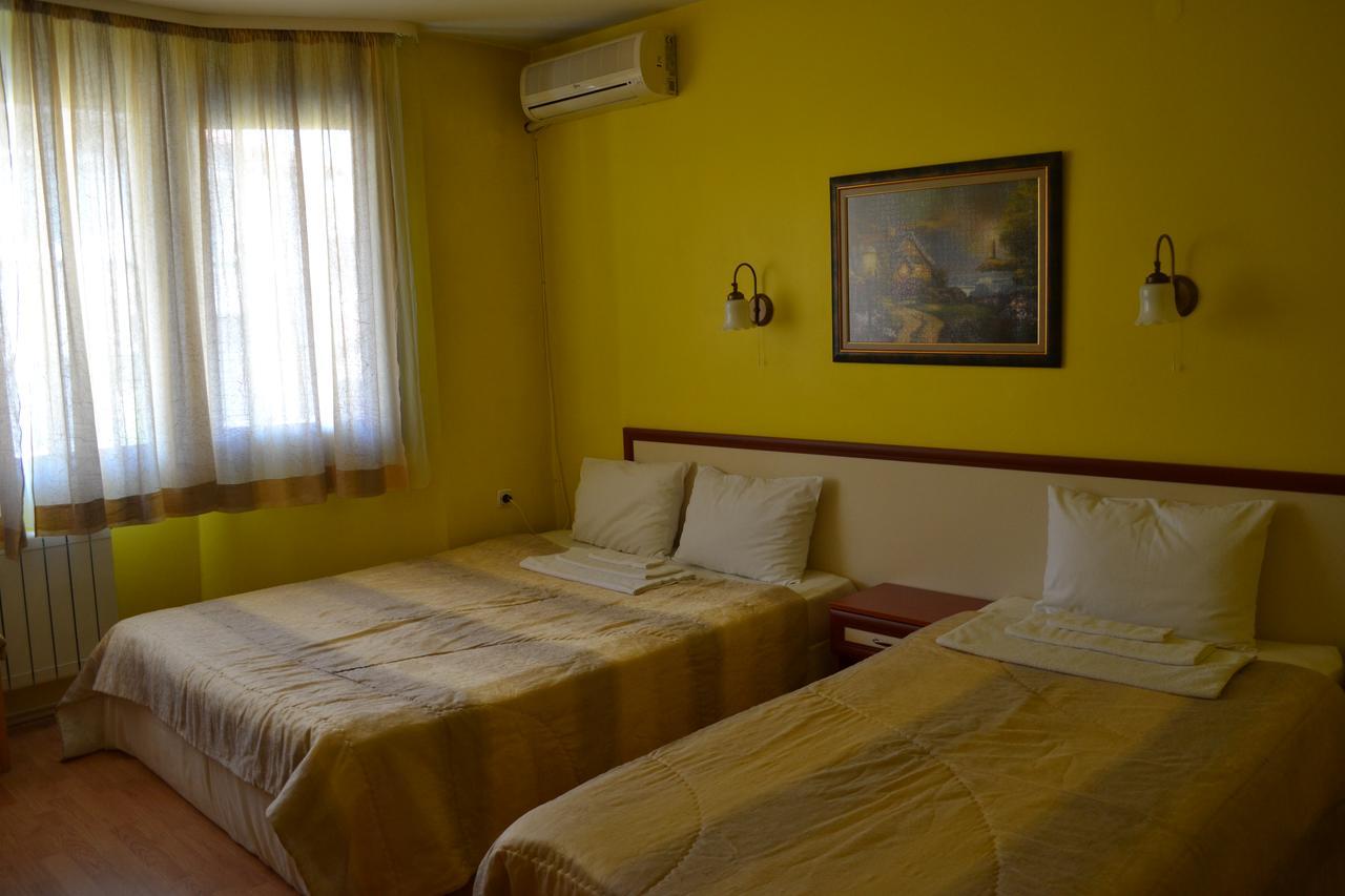 Hotel Perla Gorna Oryakhovitsa Exterior photo